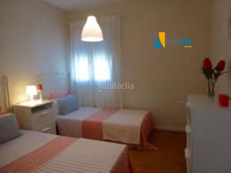 Foto eb7fbe17-ee81-469f-9c84-d3c0cba5ff89. Chalet avec parking piscine dans Los Gallos Chiclana de la Frontera