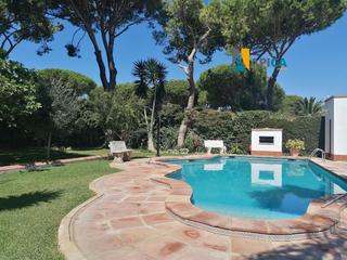 Chalet à Las Lagunas - Campano. Chalet con piscina en pinar de los guisos. chiclana de la fronte