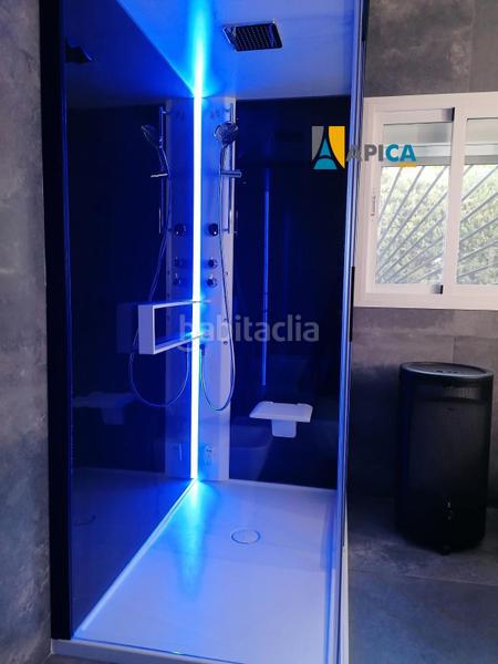 Foto 2f46c4e1-87a2-4ca0-8539-f51805b5888a. Chalet con riscaldamento parcheggio piscina in Las Lagunas - Campano Chiclana de la Frontera