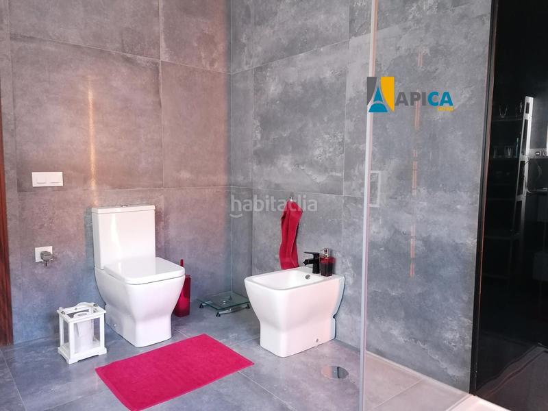 Foto 38632817-379e-4410-9323-f393af467e63. Chalet con riscaldamento parcheggio piscina in Las Lagunas - Campano Chiclana de la Frontera