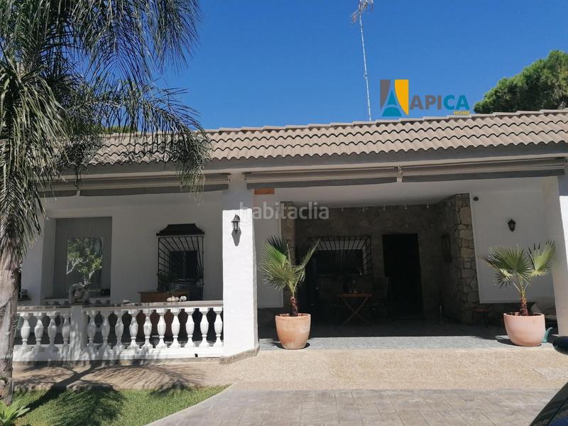 Foto d85df0e5-3077-4212-b3f7-a4a36fc647eb. Chalet con riscaldamento parcheggio piscina in Las Lagunas - Campano Chiclana de la Frontera