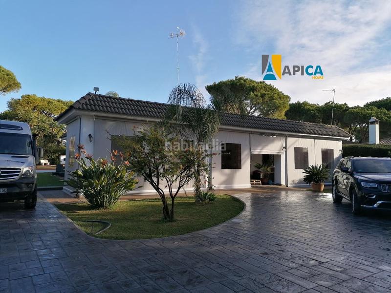 Foto d9f69ab0-a0e9-4355-a036-ade12568fa87. Chalet con riscaldamento parcheggio piscina in Las Lagunas - Campano Chiclana de la Frontera