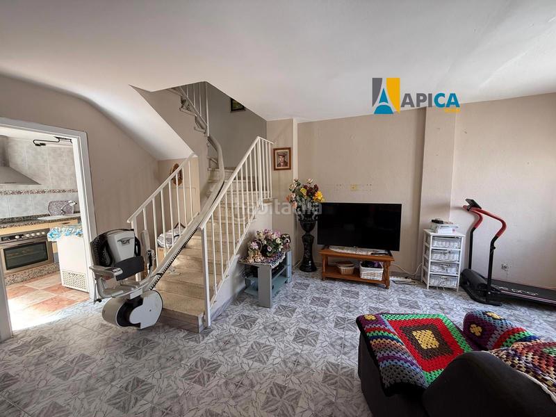 Foto 57809b1e-9f4e-4bd2-a211-ce175357969a. Semi detached house with parking in San García Algeciras