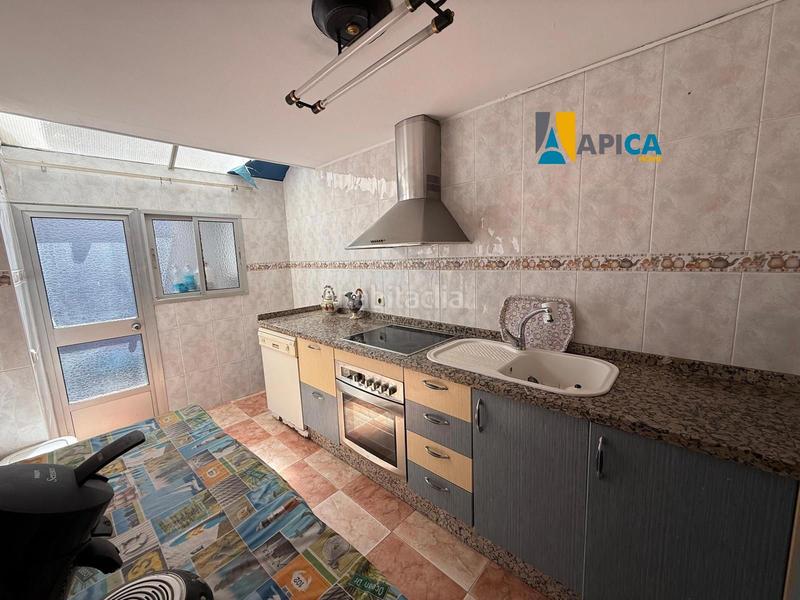Foto f9e9c6aa-9c9b-4383-b248-d31666664aeb. Semi detached house with parking in San García Algeciras