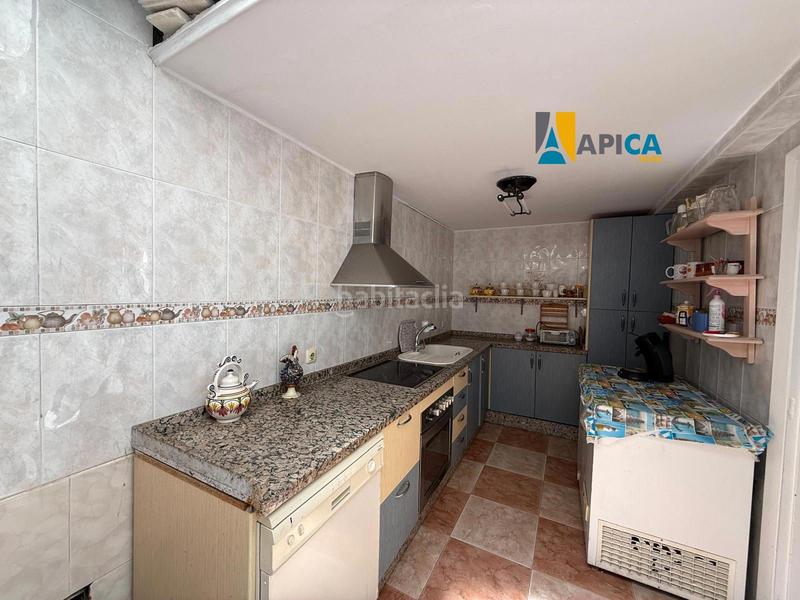 Foto ffbec9a1-e9e3-411c-b77f-94192b65f99f. Semi detached house with parking in San García Algeciras