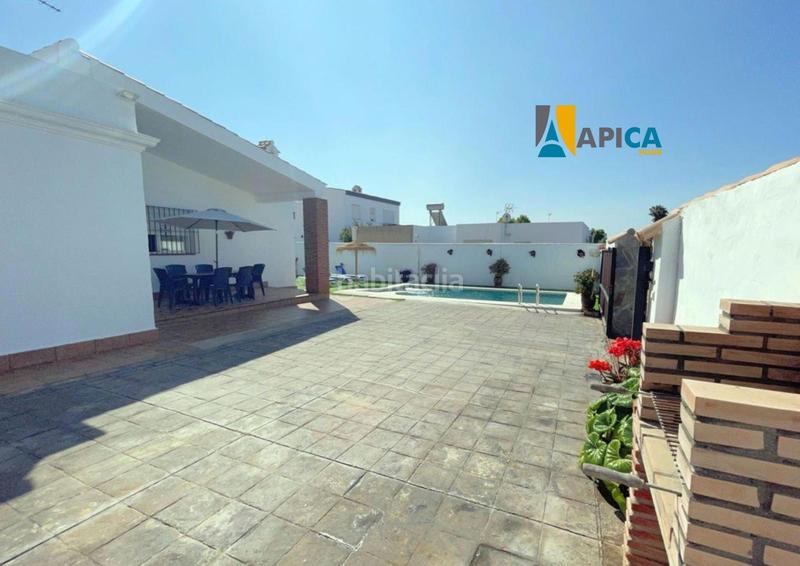 Foto 2d336c8b-0c1f-4915-97cb-8ff49e9a6cc0. Xalet amb piscina a Conil Conil de la Frontera