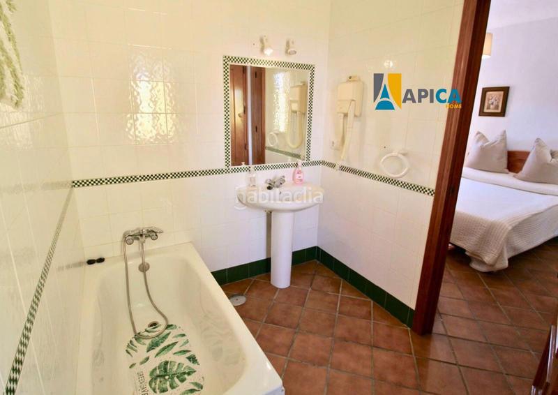 Foto b9537501-8d73-4654-b0f5-6d9365d2e4d1. Xalet amb piscina a Conil Conil de la Frontera