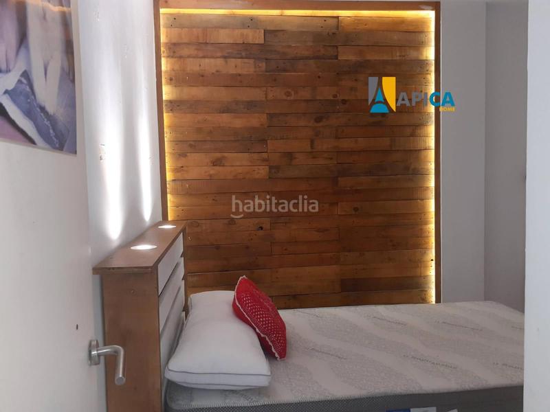 Foto 3ec6262e-5a70-4470-bb99-72fe0b0f8171. Casa adossada amb aparcament a El Rinconcillo Algeciras