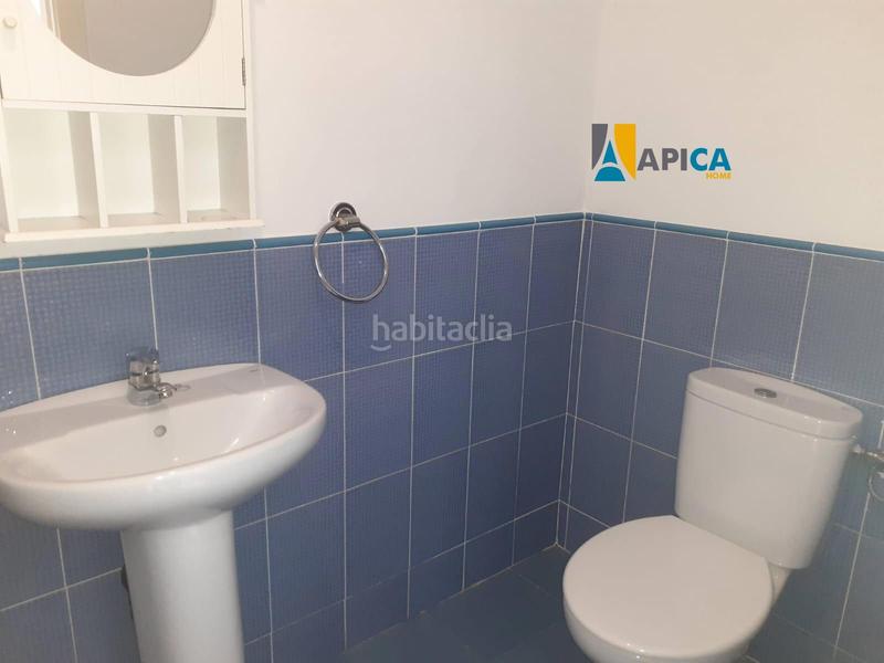 Foto 5059db40-ac42-485f-beea-a97c84c9491c. Casa adossada amb aparcament a El Rinconcillo Algeciras