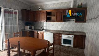 Maison à La Banda - Campo de Fútbol. Casa en primera planta  con gran garaje. zona solano.