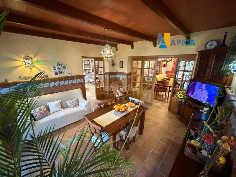 Foto 071c45c3-13ca-4d08-b508-89a1515114d7. Chalet avec chauffage parking piscine dans Centro-San Felipe-Huerta Fava Línea de la Concepción (La)