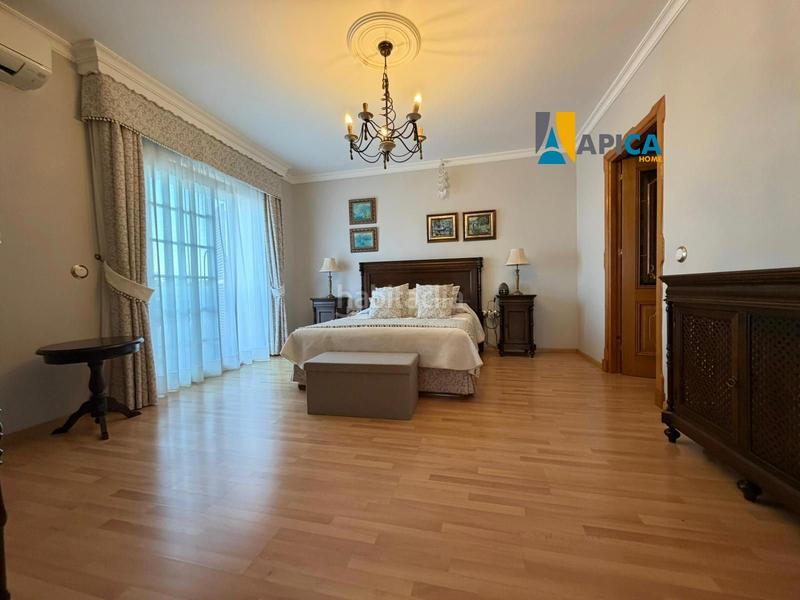 Foto 39cc5367-c825-44fd-bf47-3e19b39aad48. Chalet avec chauffage parking piscine dans Centro-San Felipe-Huerta Fava Línea de la Concepción (La)