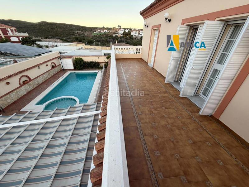 Foto f1d6f700-7459-40f2-b3b2-986c98b89d59. Chalet avec chauffage parking piscine dans Centro-San Felipe-Huerta Fava Línea de la Concepción (La)