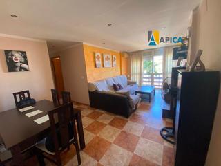 Appartamento in Crevillet. Piso de 82m2 con 3 habitaciones en la zona de crevillet.