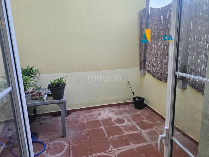 Foto 49137ceb-8e1e-4740-af97-5cb89e6b815b. Maison jumelée dans Centro-San Felipe-Huerta Fava Línea de la Concepción (La)