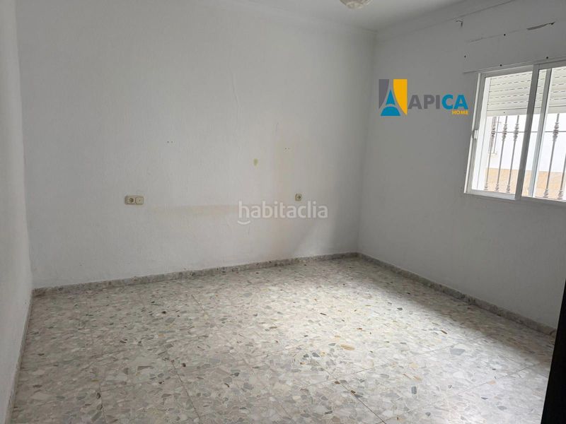 Foto 2f9c341c-c200-4420-9b03-9ed275aa3a88. Casa adossada a Núcleo urbano Chiclana de la Frontera