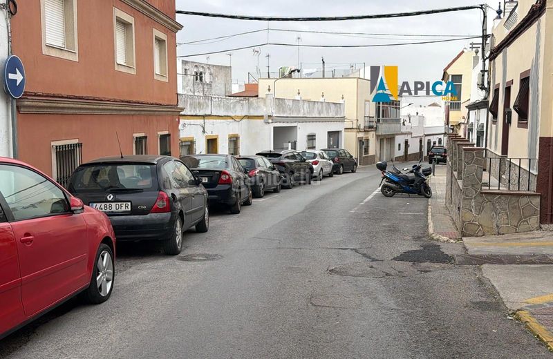 Foto ea123d88-0d02-4d68-859e-236e469ac967. Casa adossada a Núcleo urbano Chiclana de la Frontera