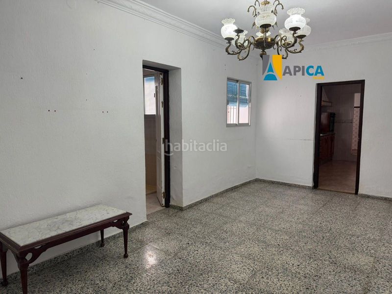 Foto f9bf5513-40ab-495e-b3da-afdd20f29b7f. Casa adossada a Núcleo urbano Chiclana de la Frontera