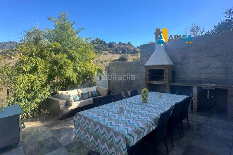 Foto 021a4e61-adc0-492f-8794-e35ecd4347a6. Casa amb aparcament a Benalauría