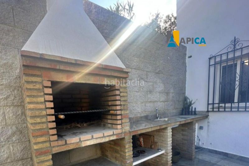 Foto a37ec46a-7f0c-468f-aa82-45cce0aac184. Casa amb aparcament a Benalauría