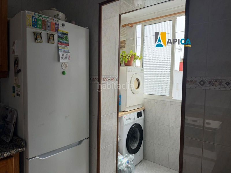 Foto 67197827-e96e-42d2-a75d-6280338f67a5. Piso  de 4 dormitorios a 5 min a pie de la playa del carmen en Barbate