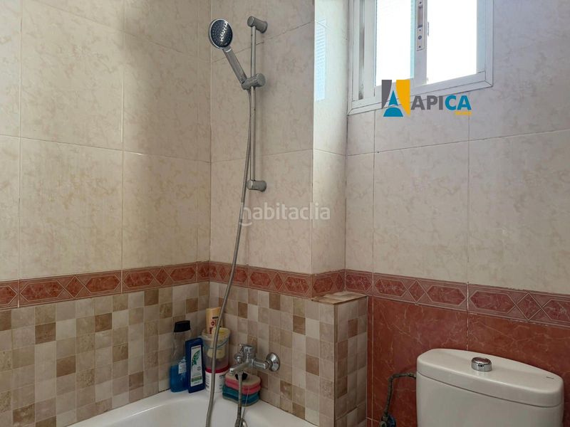 Foto 97019bb5-2777-4410-aa8a-28112006d311. Piso  de 4 dormitorios a 5 min a pie de la playa del carmen en Barbate