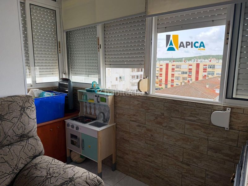 Foto d78f57a9-0e98-434d-b300-1ab8abeea784. Piso  de 4 dormitorios a 5 min a pie de la playa del carmen en Barbate