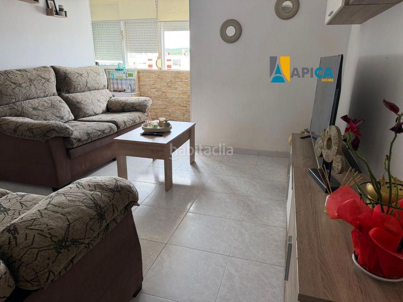 Foto f2715a52-3000-4aac-be5a-8777137fe0e1. Piso  de 4 dormitorios a 5 min a pie de la playa del carmen en Barbate