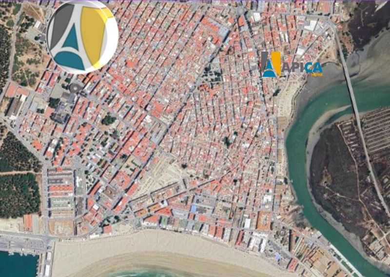 Foto d4eba732-b9c8-4aa0-846d-3234b055f8ee. Pis a Barbate Barbate