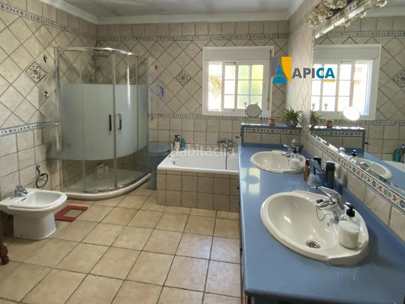 Foto ea5b8f7c-03fb-474d-9665-1d0aa7449462. Casa amb aparcament a Mondejar-Junquillos Línea de la Concepción (La)