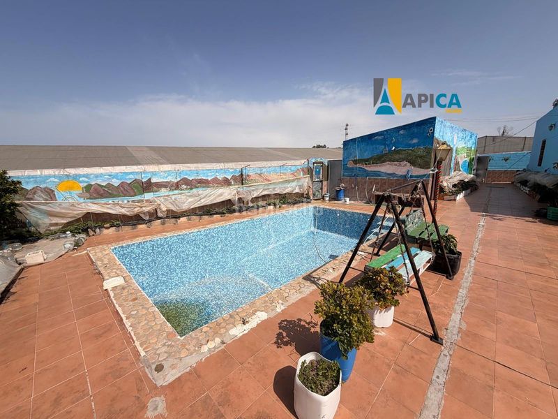 Foto 552e913f-68d3-468c-a9a8-ed8314e86d6f. Xalet amb piscina a Barbate Barbate