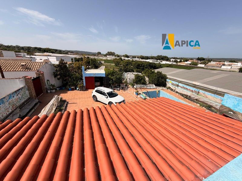 Foto d3934cd1-b7d8-4170-b524-118c127c75e8. Xalet amb piscina a Barbate Barbate