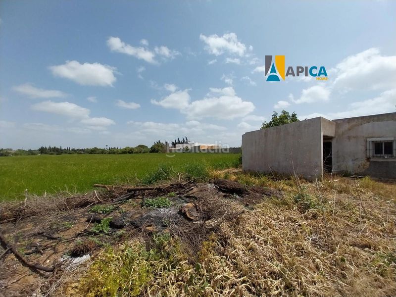 Foto 4cfa0a2b-2c1d-414e-bcdc-6cfadd0f1376. Xalet amb aparcament a Barrio Nuevo Conil de la Frontera