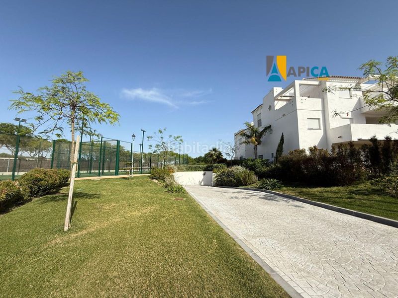 Foto 12b83e33-2454-4411-a6fb-a63b55d5c3d3. Àtic amb aparcament piscina a Las Tres Piedras - Costa Ballena Chipiona