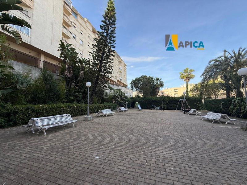 Foto ccd0979f-66f4-481e-9345-720b081331c8. Àtic amb calefacció aparcament a La Granja - La Colina - Los Pastores Algeciras