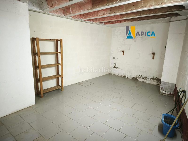 Foto a1629947-e7fe-4d20-b746-11214da06c9e. Aparcament cotxe a Conil Conil de la Frontera