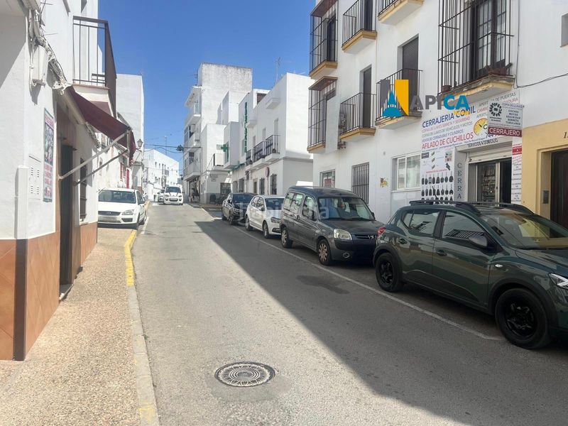 Foto bdff66f4-6620-4083-bcd1-fa698ebba9f0. Aparcament cotxe a Conil Conil de la Frontera