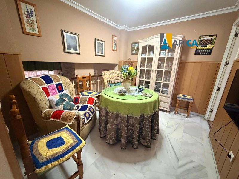 Foto a538a2b0-d0f4-45b1-952b-40ab08ef9102. Casa amb aparcament a Los Pinos Algeciras