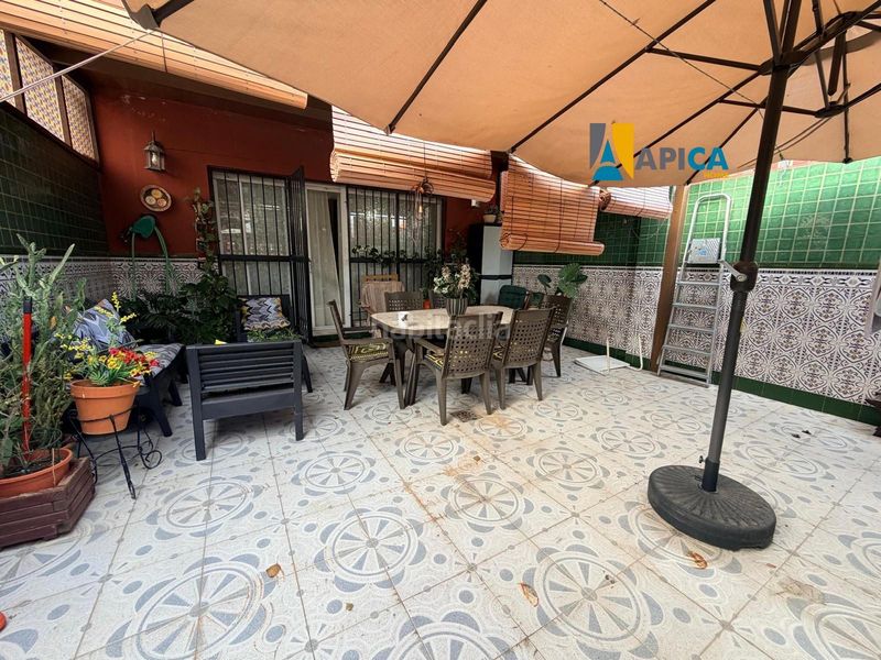 Foto a565f6ba-7fb4-4f75-88db-f9bc250f7ab0. Casa amb aparcament a Los Pinos Algeciras
