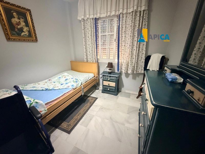 Foto fc5b3442-9242-4044-a5fe-3ae269dd9a89. Casa amb aparcament a Los Pinos Algeciras