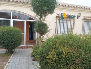 Xalet a Los Gallos. Chalet urbano en los gallos! parcela de 500 m