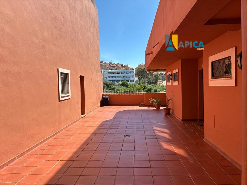 Foto e3dbc885-2f1a-4261-8fb3-7d75e9999636. Pis amb aparcament piscina a San García Algeciras