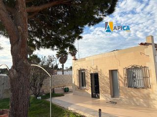 Xalet a Las Lagunas - Campano. Casa de campo en el florín, chiclana de la frontera