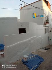 House in Vejer. Casa en el centro de vejer con patio y proyecto incluido