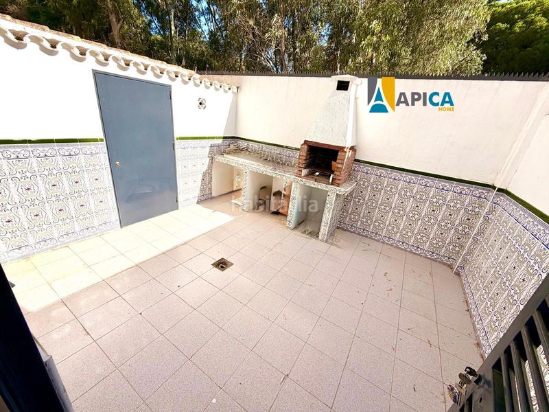 Foto 593d6238-8a25-4ca0-8468-06b5c844b65e. Casa adossada amb calefacció a Barbate Barbate