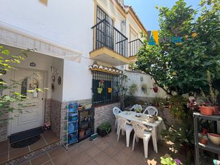 Casa adossada a San García