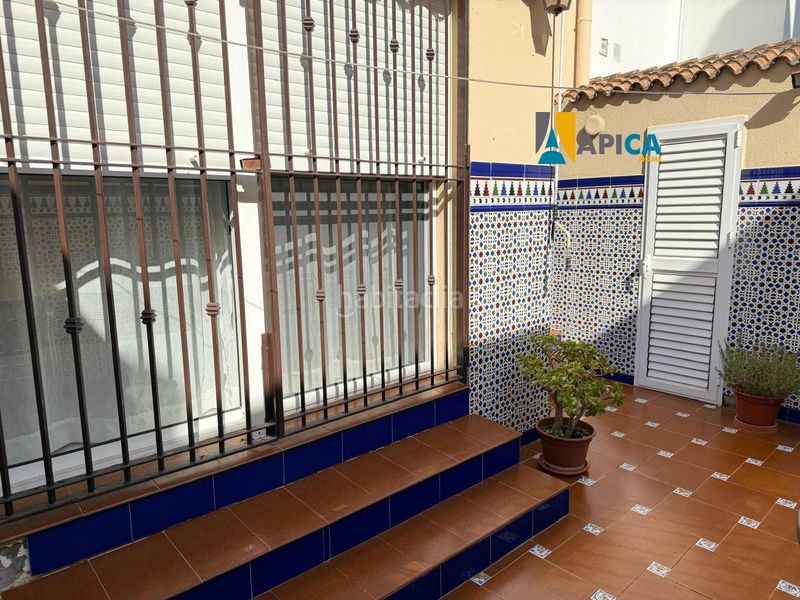 Foto 79c6239f-97a9-4c0b-9607-ee9693751450. Casa adossada amb aparcament a La Banda - Campo de Fútbol Chiclana de la Frontera