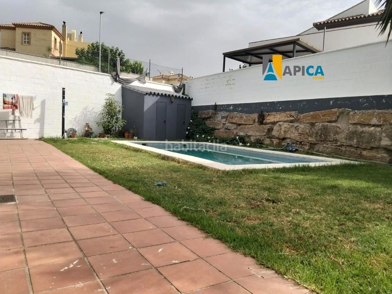 Foto bcb87615-9276-49d5-bf9c-d148f571b457. Casa adossada amb aparcament piscina a La Granja - La Colina - Los Pastores Algeciras