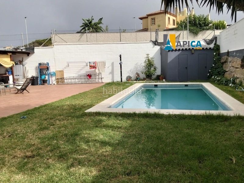 Foto dd42e2b6-e68c-40e6-a82c-406f5a826d82. Casa adossada amb aparcament piscina a La Granja - La Colina - Los Pastores Algeciras
