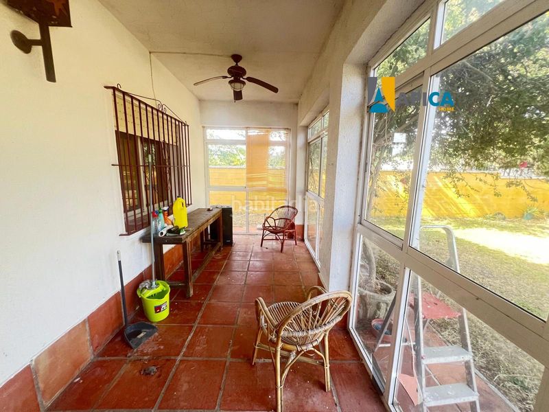 Foto 584602d8-6f7e-43ca-b7f0-8aac12e3cf34. Chalet avec piscine dans Barrio Nuevo Conil de la Frontera